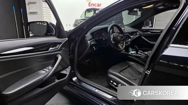 BMW 5 Series (G30) id 3297141 из Кореи 20