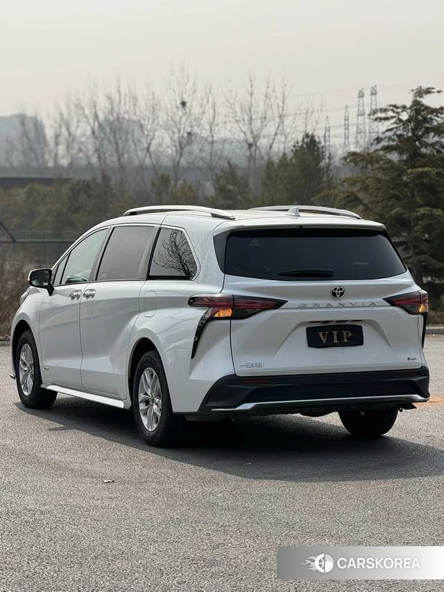 Toyota Grevia id 4275772 из Китая 11