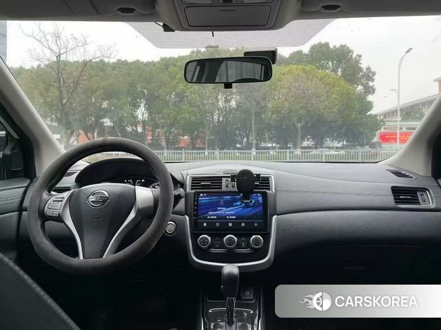 Nissan TIIDA id 4241662 из Китая 10