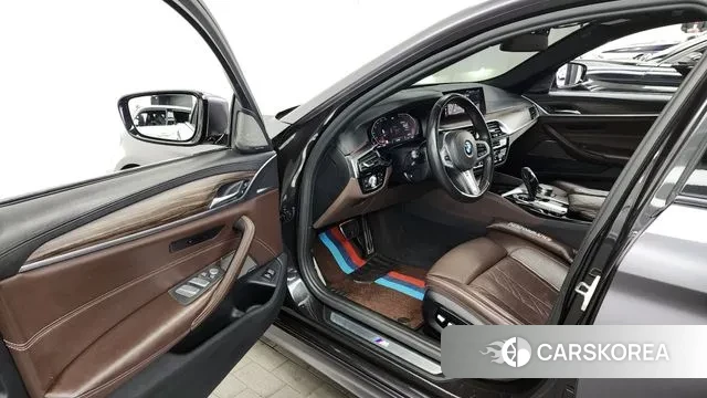 BMW 5 Series (G30) id 3464169 из Кореи 20