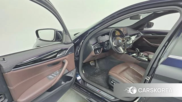 BMW 5 Series (G30) id 3964739 из Кореи 20