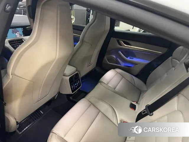 Porsche Taycan id 3644607 из Кореи 20