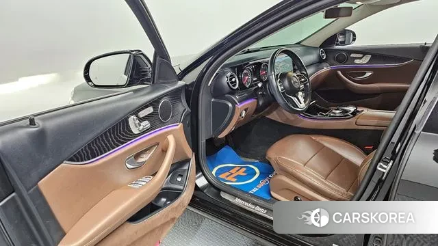 Mercedes-Benz E-Class W213 id 3692073 из Кореи 20