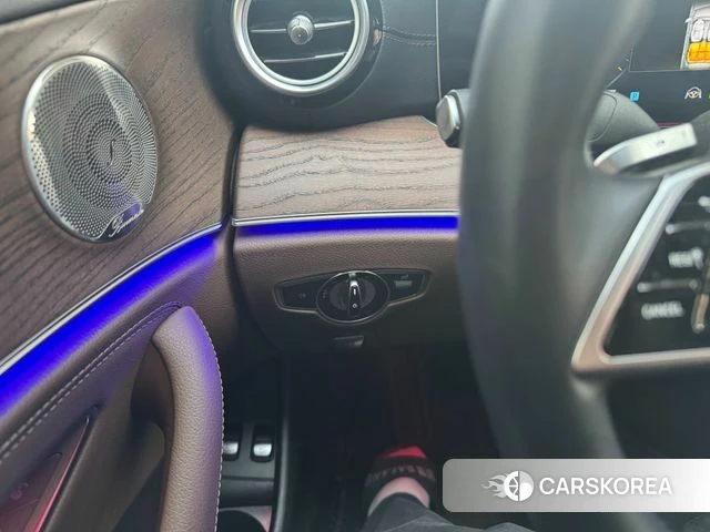 Mercedes-Benz E-Class W213 id 4195089 из Кореи 14