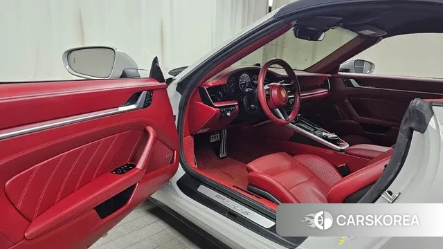 Porsche 911(992) id 3746565 из Кореи 20