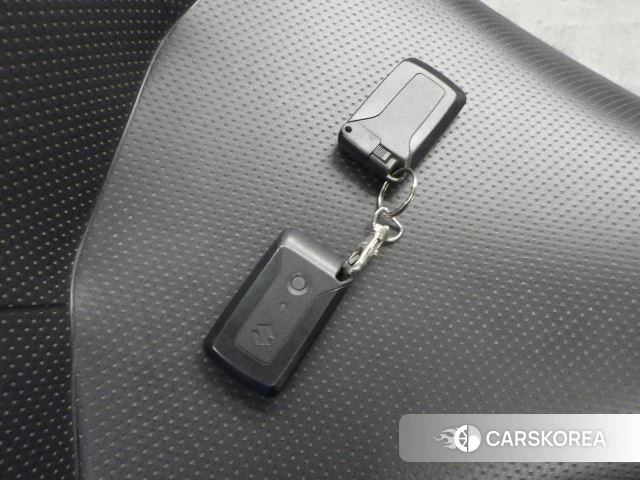 Suzuki SKYWAVE 250S id 3947712 из Японии 34