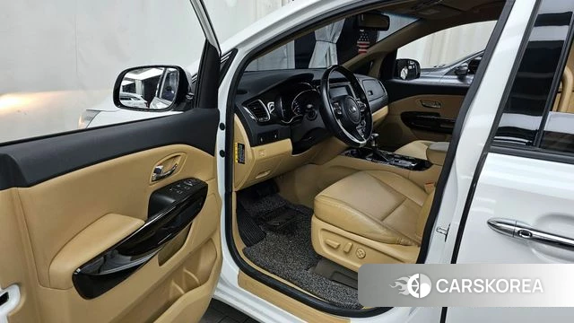 Kia The New Carnival id 3899001 из Кореи 20