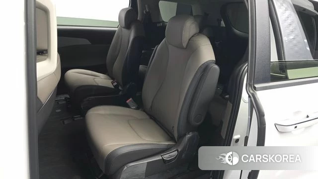 Kia The New Carnival 4th Generation id 4934671 из Кореи 33