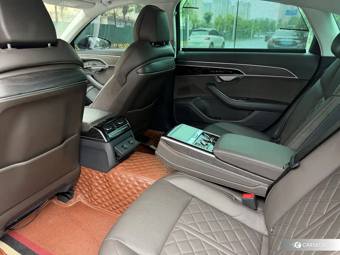 Audi A8 id 4547312 из Китая 11
