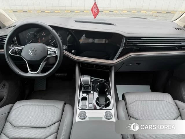 Volkswagen Touareg id 4335030 из Китая 12