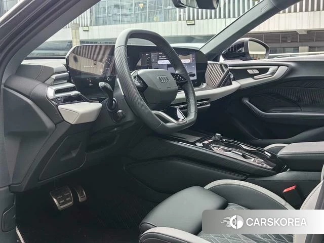 Audi A5L id 4298382 из Китая 22