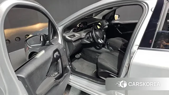 Peugeot 208 id 3444931 из Кореи 20