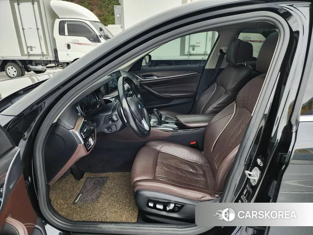 BMW 5 Series (G30) id 3824940 из Кореи 20