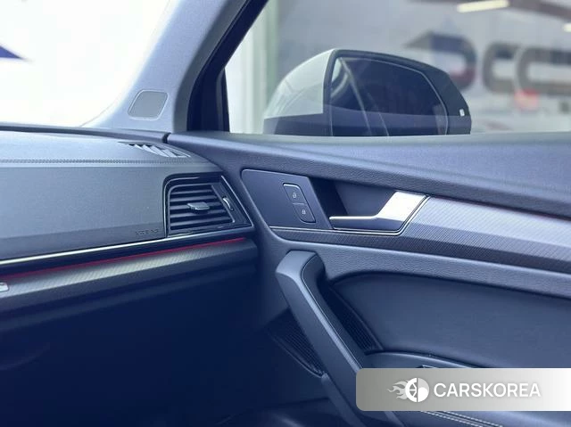 Audi Q5L id 4258868 из Китая 42