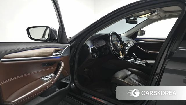 BMW 5 Series (G30) id 4362853 из Кореи 20