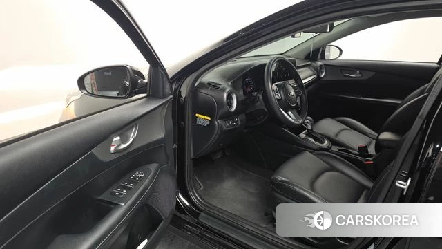 Kia Come New K3 id 4232813 из Кореи 31