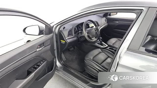 Hyundai Avante AD id 3510286 из Кореи 20