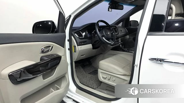 Kia The New Carnival id 4667499 из Кореи 20