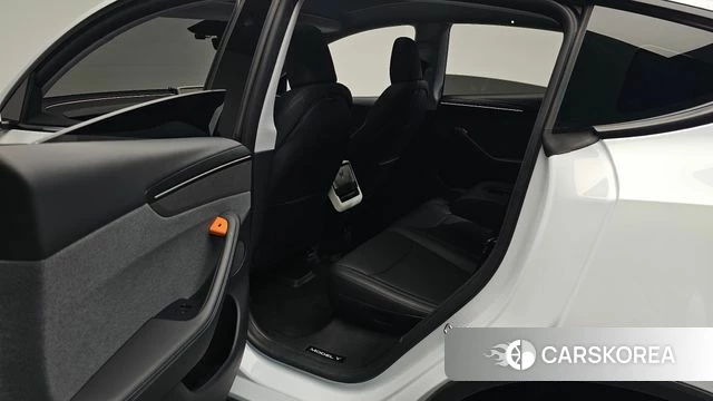 Tesla Model Y id 4321684 из Кореи 33
