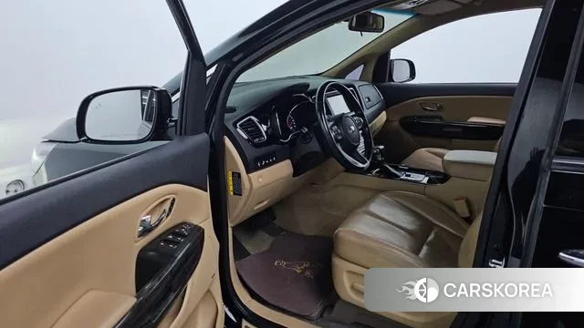 Kia The New Carnival id 3622236 из Кореи 20