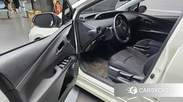 Toyota Prius 4th Generation id 3893752 из Кореи 20