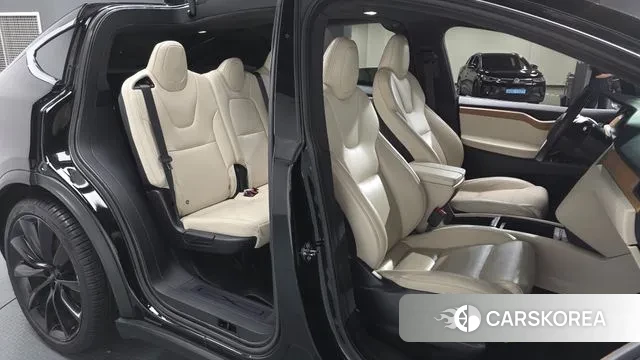 Tesla Model X id 3033359 из Кореи 20