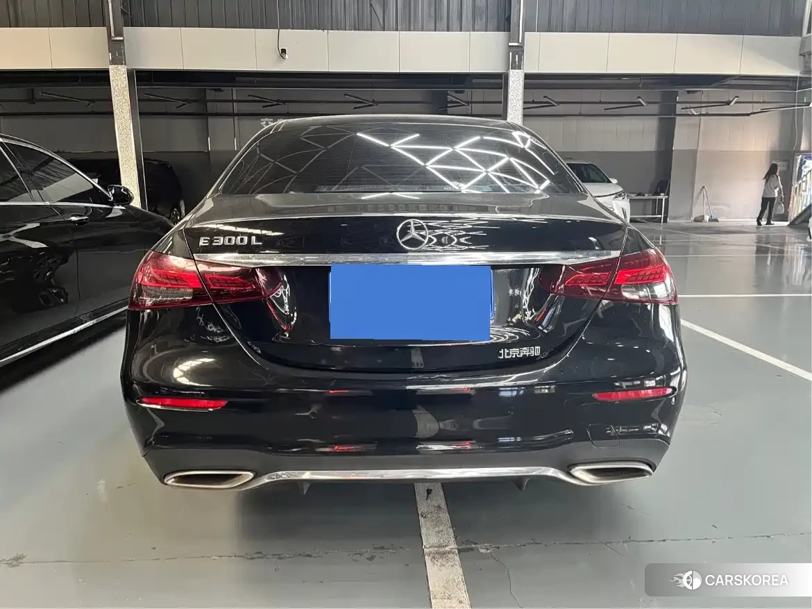 Mercedes-Benz E-Class id 4606941 из Китая 14