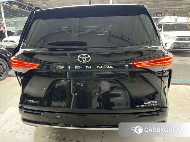 Toyota Saina id 4279038 из Китая 30