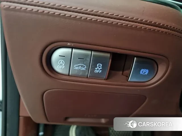 Genesis G90 (RS4) id 3756882 из Кореи 15