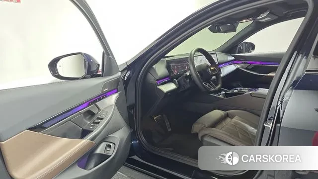 BMW 5 Series (G60) id 3517541 из Кореи 20