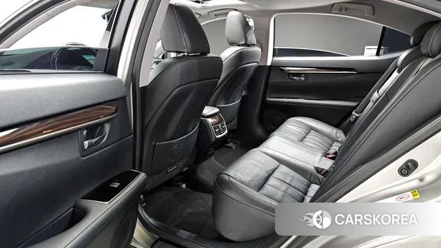 Lexus New ES300h id 3779145 из Кореи 20