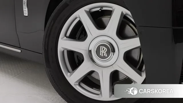 Rolls-Royce Phantom id 3126286 из Кореи 19