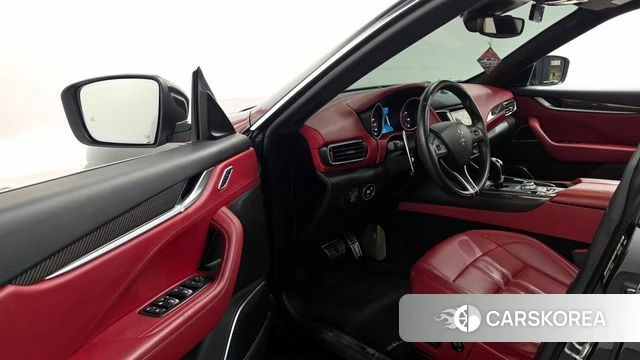 Maserati Levante id 4698923 из Кореи 35