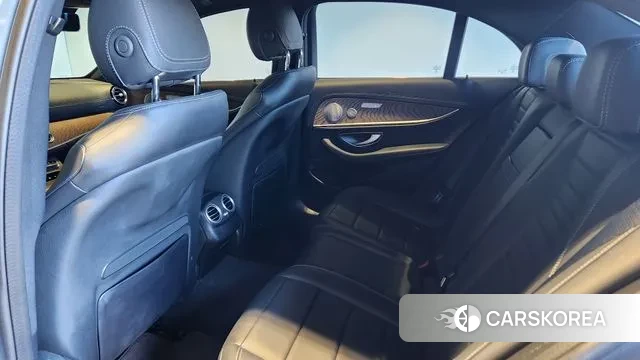 Mercedes-Benz E-Class W213 id 3634541 из Кореи 17