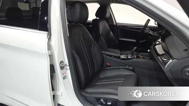 BMW 5 Series (G30) id 3374827 из Кореи 20