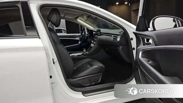 Genesis The New G70 id 3640543 из Кореи 20