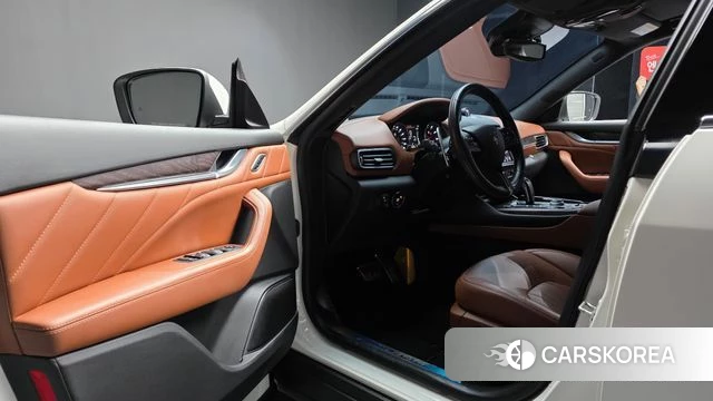 Maserati Levante id 3940780 из Кореи 20