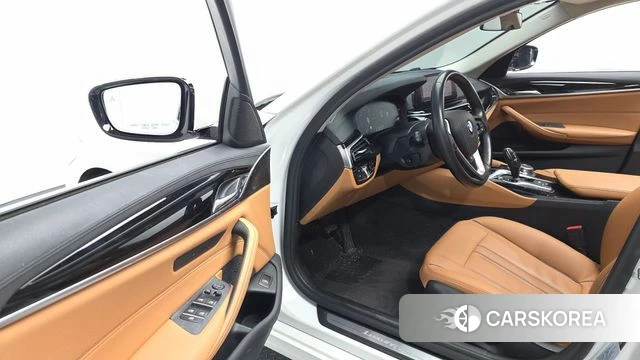 BMW 5 Series (G30) id 4447291 из Кореи 20