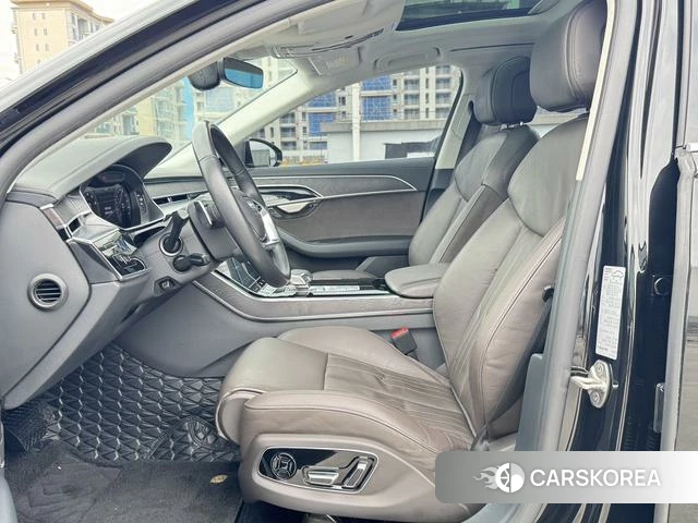 Audi A8 id 4259534 из Китая 17