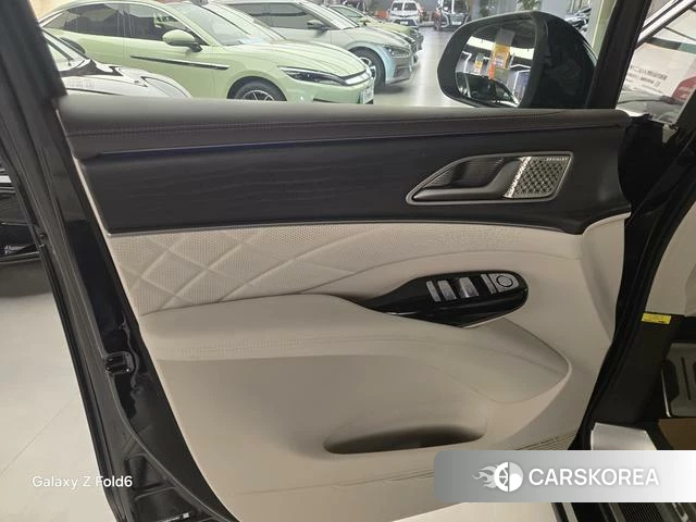 Denza D9 DM id 3857839 из Китая 11