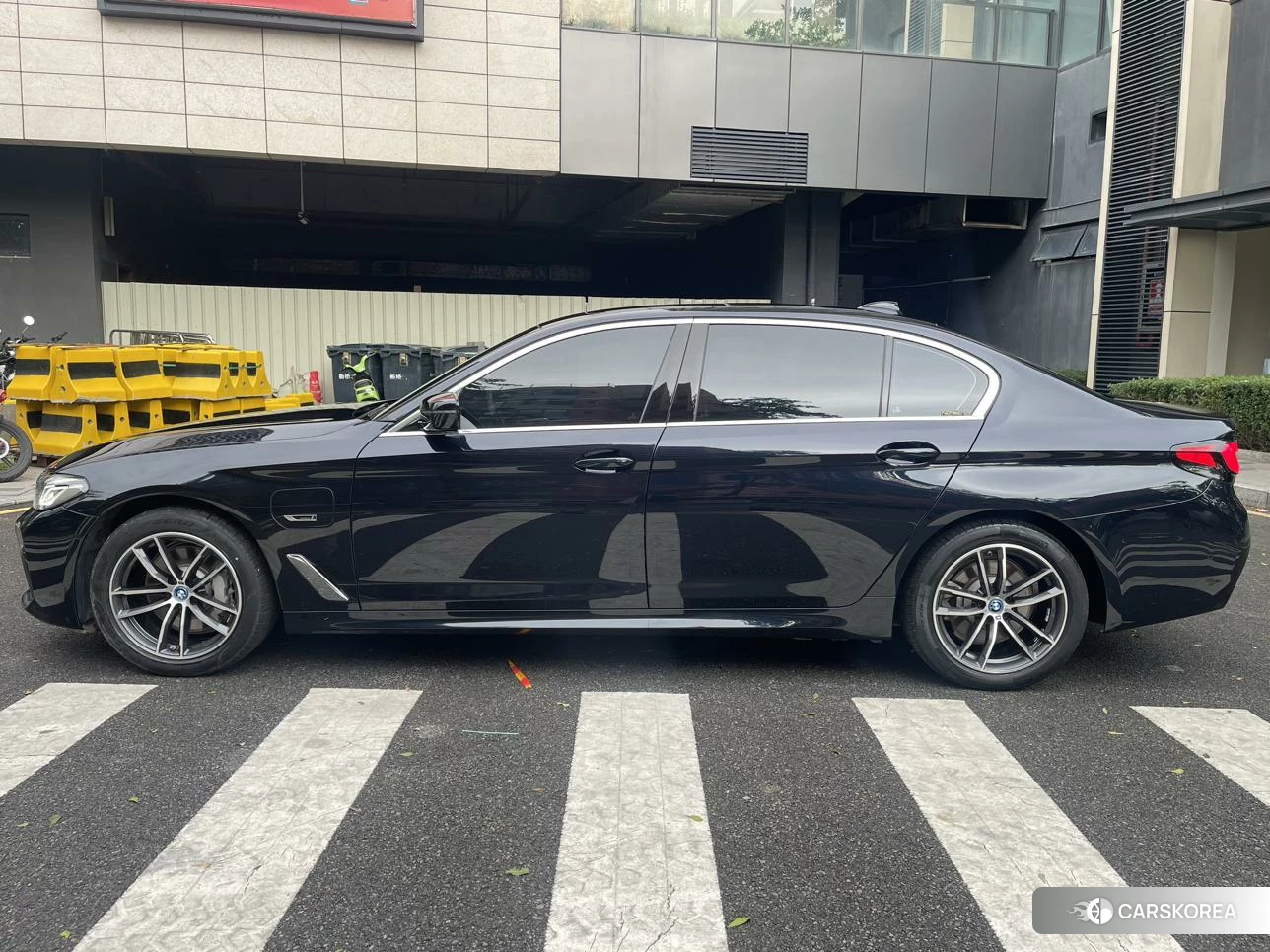 BMW 5 series PHEV id 4487539 из Китая 17