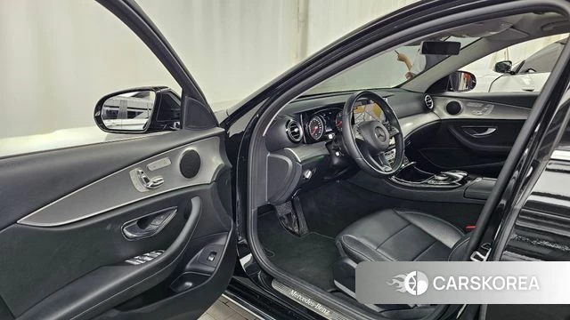 Mercedes-Benz E-Class W213 id 4596374 из Кореи 20