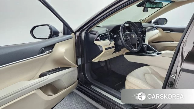 Toyota Camry (XV70) id 4267510 из Кореи 32