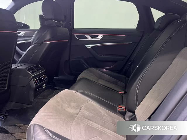 Audi A6L id 4290098 из Китая 18