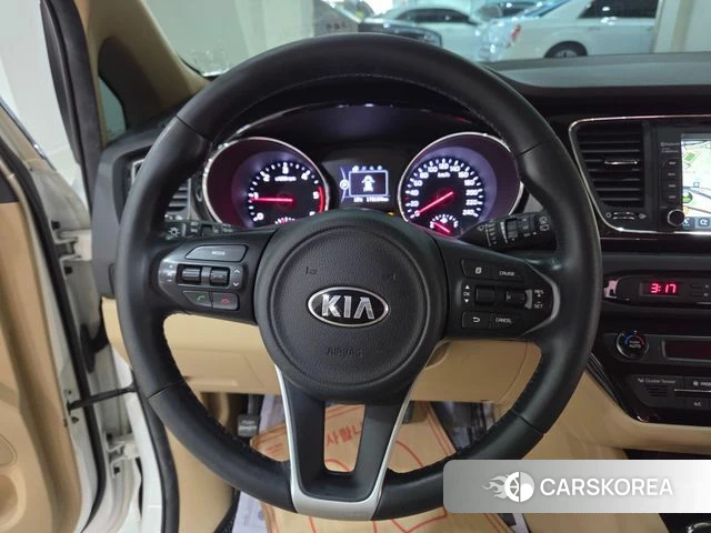 Kia All New Carnival id 3905961 из Кореи 20