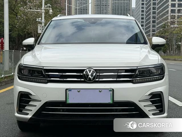 Volkswagen Tiguan L PHEV id 4277240 из Китая 21