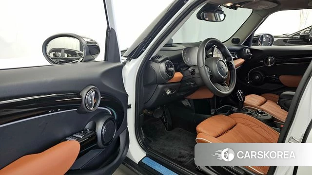 Mini Cooper S id 4360435 из Кореи 33
