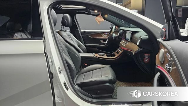 Mercedes-Benz E-Class W213 id 3878988 из Кореи 20
