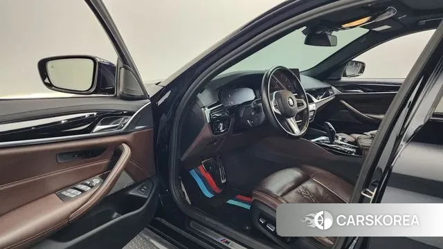 BMW 5 Series (G30) id 3712447 из Кореи 20