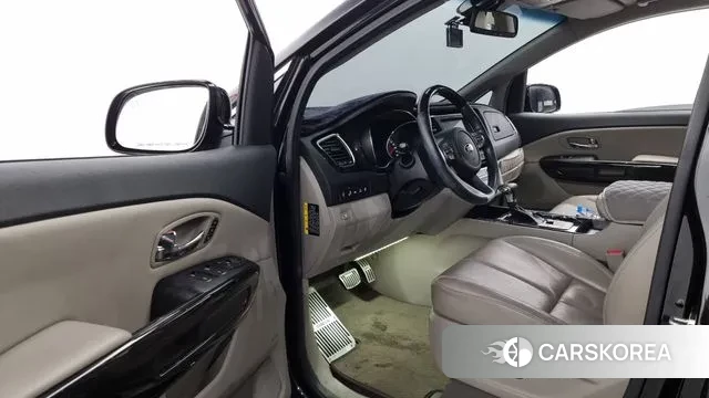 Kia The New Carnival id 3024660 из Кореи 20